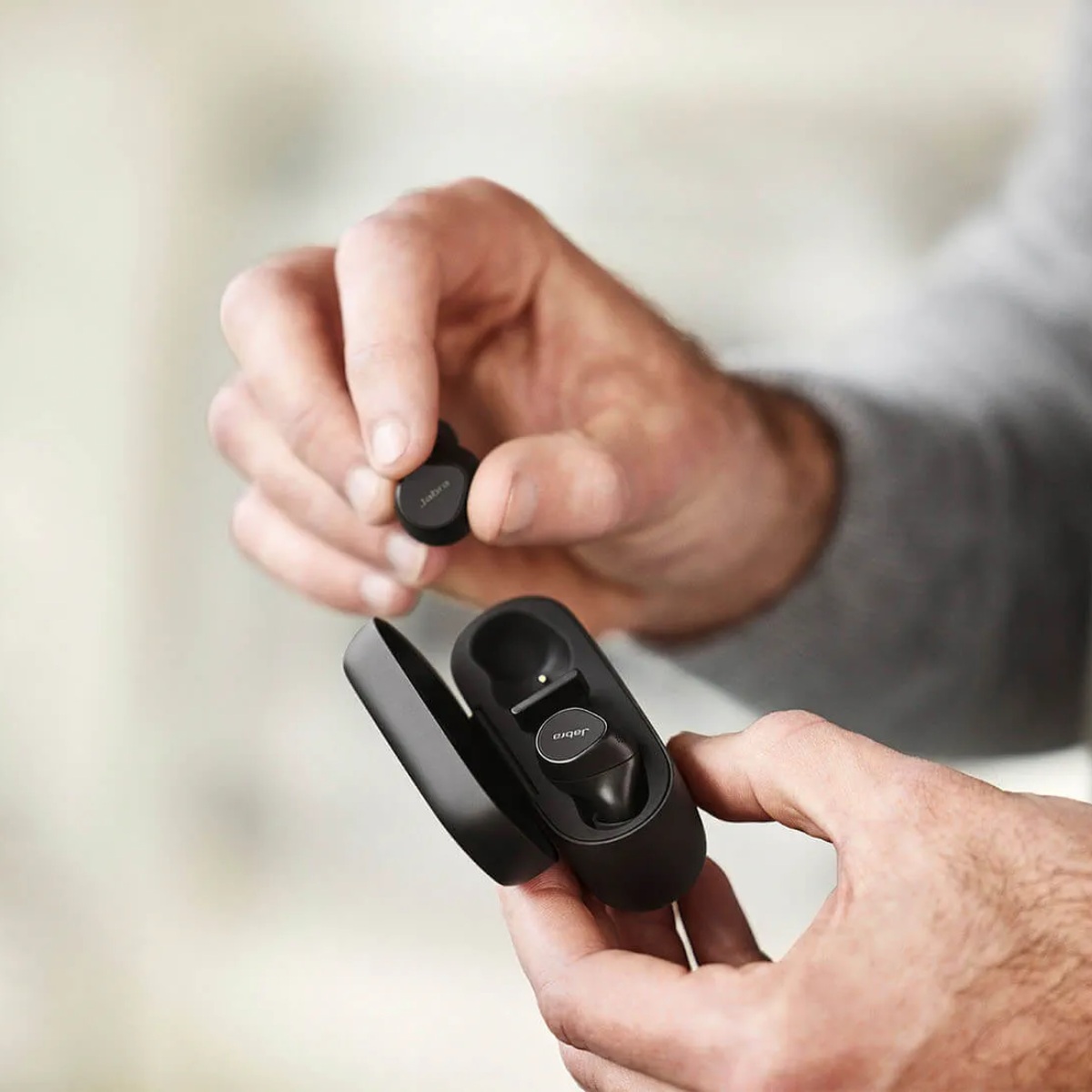 Auriculares Jabra Evolve2 Buds UC